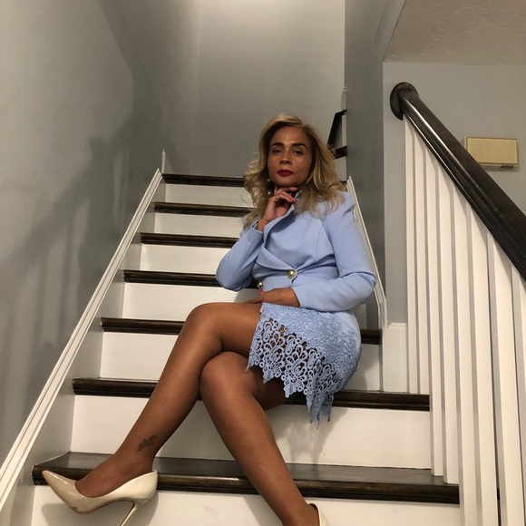 Dress - Picture 3 of 6